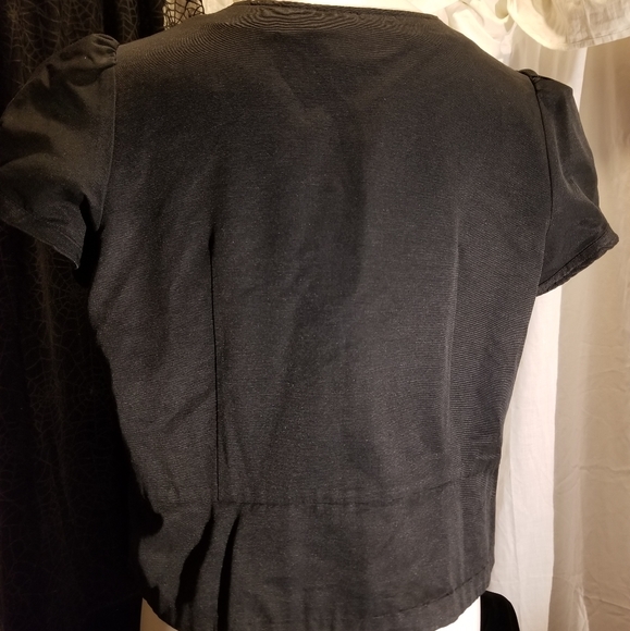 EUC Black Zip up Mossimo blouse with front pockets - Picture 2 of 5